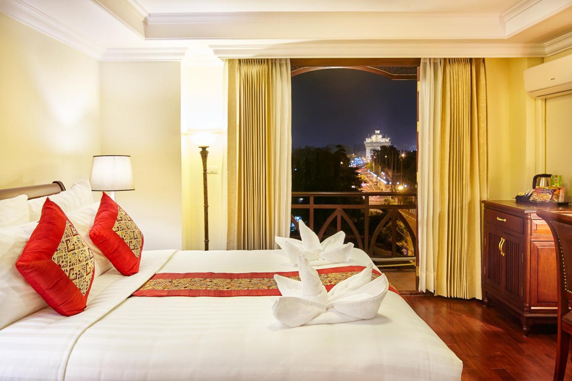 Phasouk Vien Chantra Hotel Вьентьян Экстерьер фото